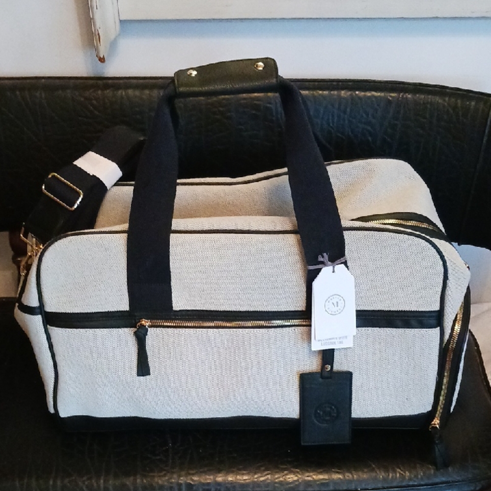 ⚜️ Martha Stewart ⚜️ Canvas Weekender Travel Bag with Black Trim Crossbody Strap
